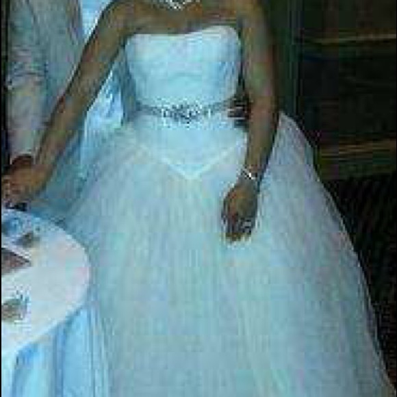 No longer need a beautiful wedding dress